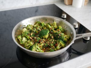 Sautéed broccoli with spices